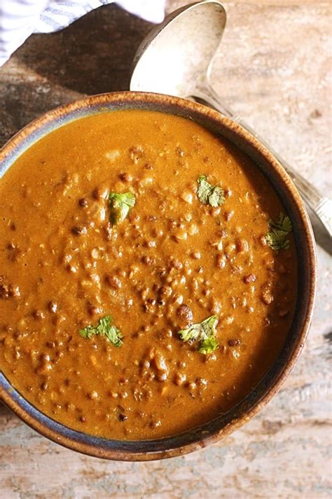 Punjabi Maa ki daal (Slow cooked Black Urad Lentil) Recipe