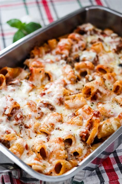 recipe for baked mostaccioli with meat sauce