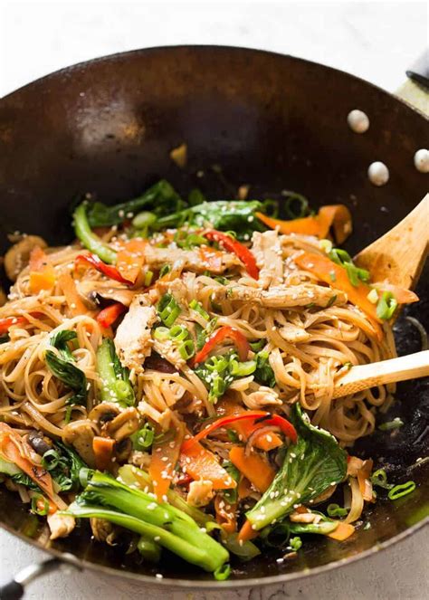 13 Best Rice Noodle Recipes That Are Easy to Make at Home