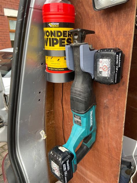 Reciprocating Saw Holder