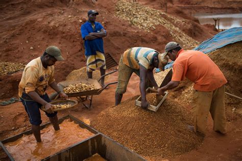 recursos minerais em angola