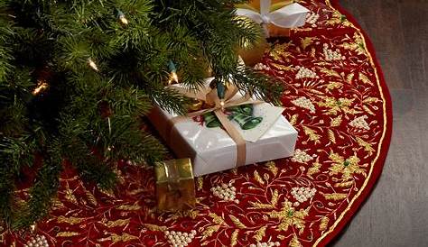 Red Christmas Tree Skirt Uk 52 Inch Beautiful Velvet Feel Material In