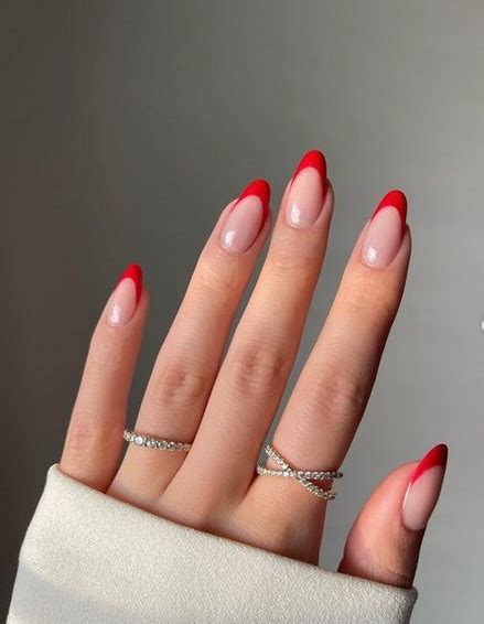 Keshia 🔮♊️ on Instagram “Simple red french tip, perfect for Xmas 🎄 for