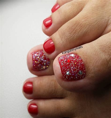 Red Toenails Design: The Latest Trends In 2023