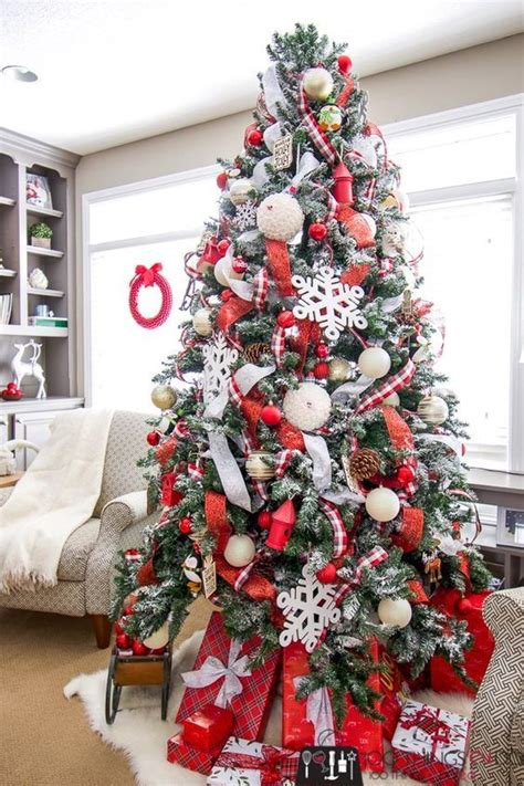 Red and white christmas tree decorating ideas