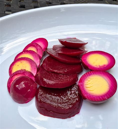 Red Beets Eggs