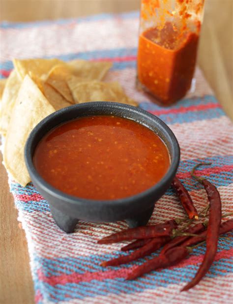 red chile de arbol salsa