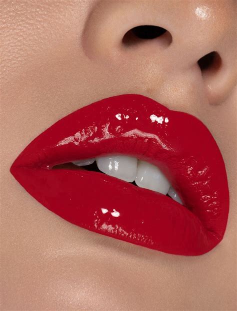 red glossy lips