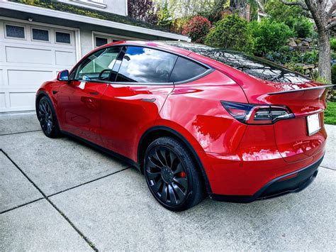 red model y performance