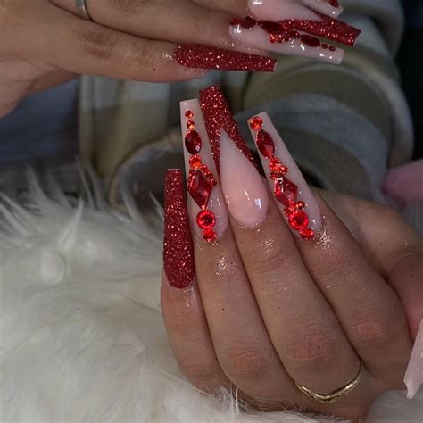 Red Nails Diamonds Simple