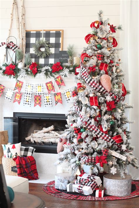 Red Plaid Christmas Tree