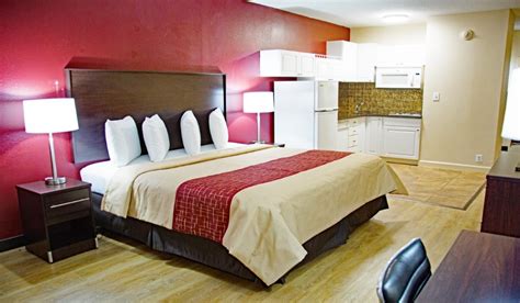 home.furnitureanddecorny.com:red roof inn standard king room