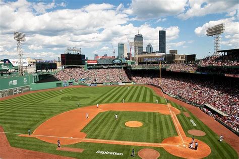 red sox stadium capacity