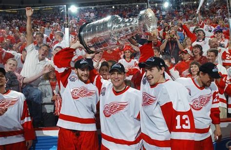 red wings playoff history