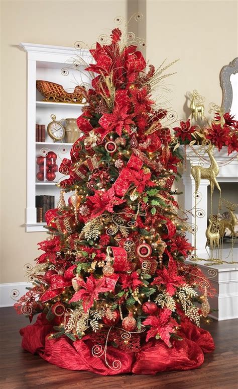 red-christmas-tree