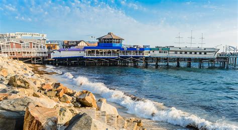 redondo beach pier california