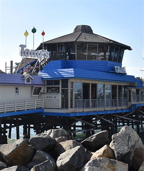 redondo beach pier restaurants breakfast