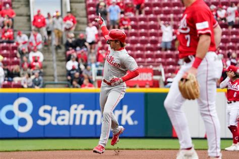 reds game april 12