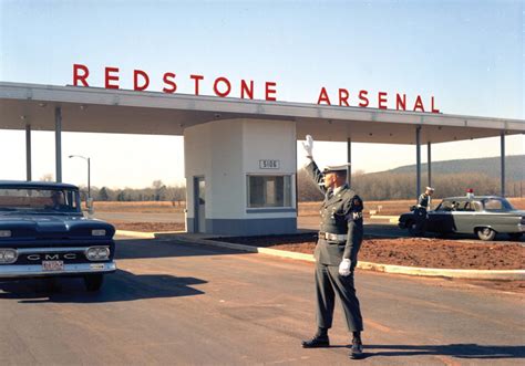 redstone arsenal visitor center address