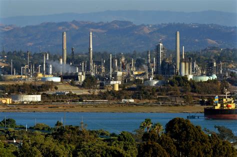 refinery in martinez california