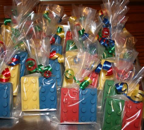 regalini compleanno tema lego fai da te