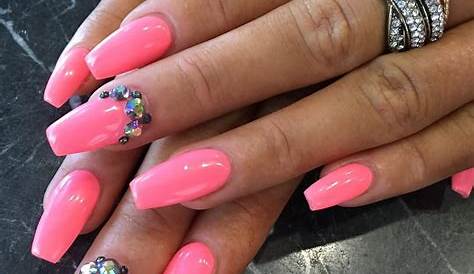 UPDATED 40+ Bubbly Pink Acrylic Nails for 2020 (August 2020)