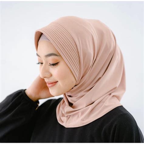 rekomendasi produk jilbab sport warna hitam