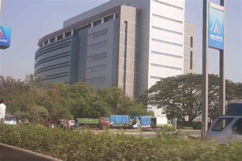 reliance corporate office mumbai