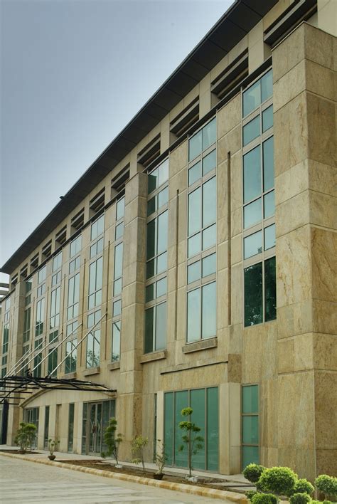 reliance industries limited registered office