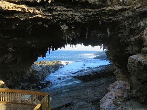 remarkable rocks and admirals arch