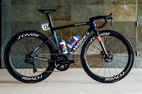 remco evenepoel bike