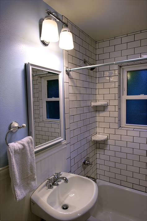 33+ STUNNING SMALL BATHROOM REMODEL IDEAS ON A BUDGET Page 26 of 30
