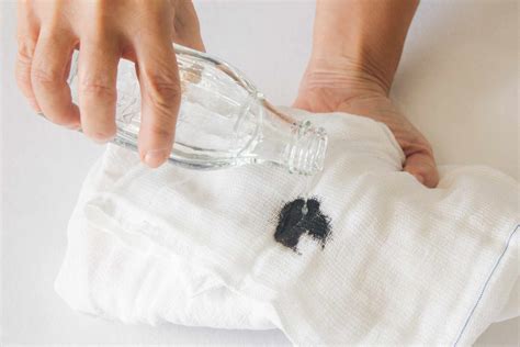 remove ballpoint pen ink from clothes