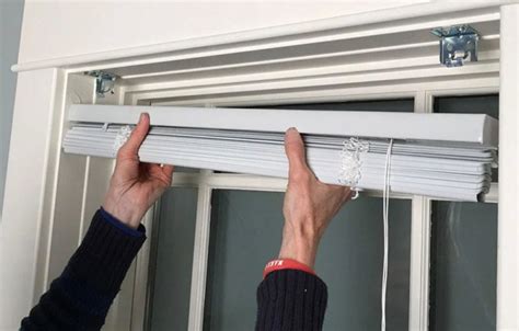 Removing blinds