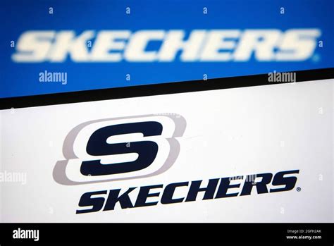 Remove Skechers Logo