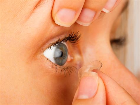 removing tears from contacts