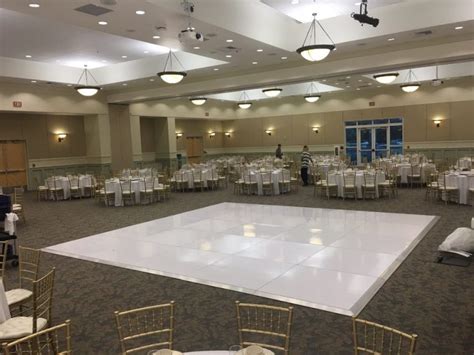 Get Your Groove On: Renting a Dance Floor for Your Next Event!