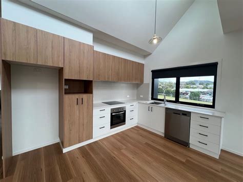 Rent Unit Woolgoolga