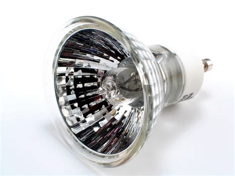 replace halogen bulb