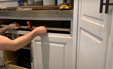 Replace Kitchen Cabinets With Drawers