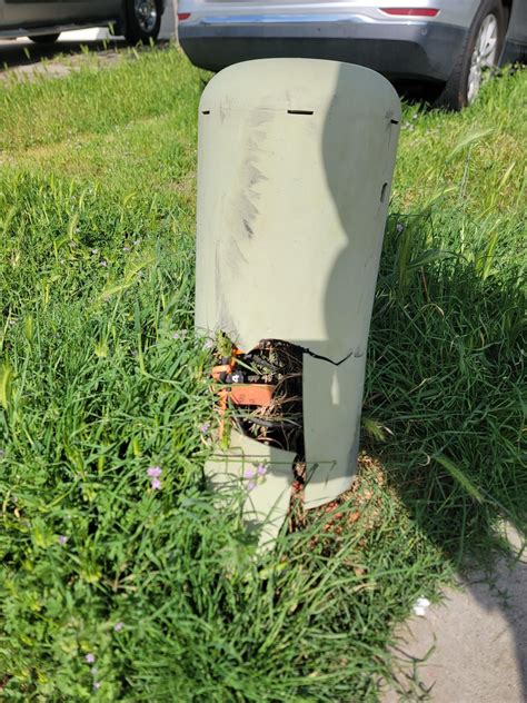 report comcast junction box issues