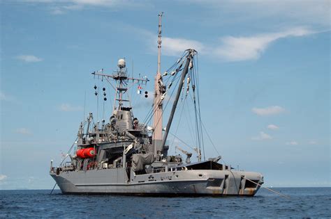 rescue and salvage ship