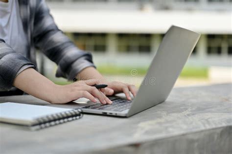 researching with computer