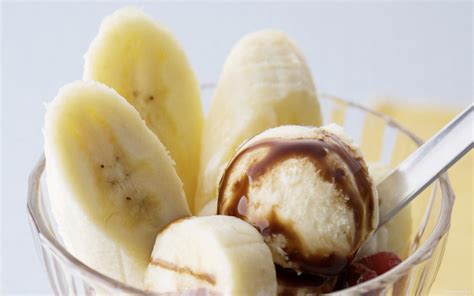Resep Es krim pisang Banana ice cream 3 bahan saja oleh nia saja Cookpad