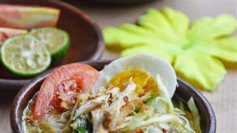 Diah Didi's Kitchen Soto Ayam Madura Resep masakan, Resep, Makanan pedas