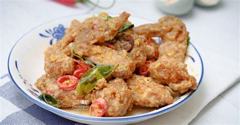 Resep Ayam Saus Telur Asin oleh Ina Harahap Cookpad