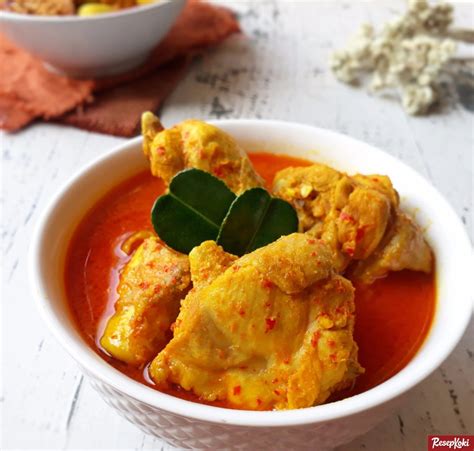 Gulai ayam khas minang(padang) Recipe in 2020 Indian food recipes