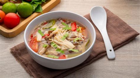 Resep Sup Jamur Ayam Sayuran oleh Devi Nurfransisca Cookpad