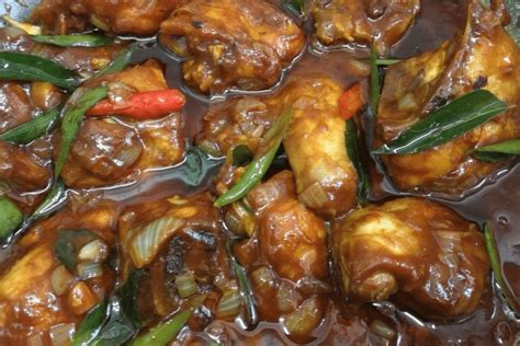 Resipi Ayam Kam Heong oleh Norhafira Cookpad