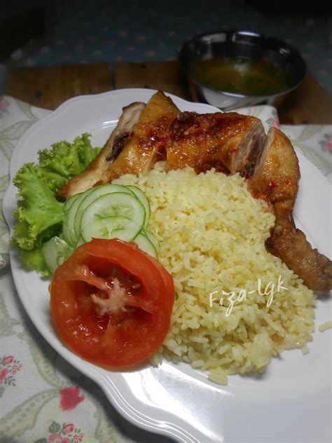 Resepi Nasi Ayam Simple Yang Sedap (Lengkap Dengan Sos & Kicap)